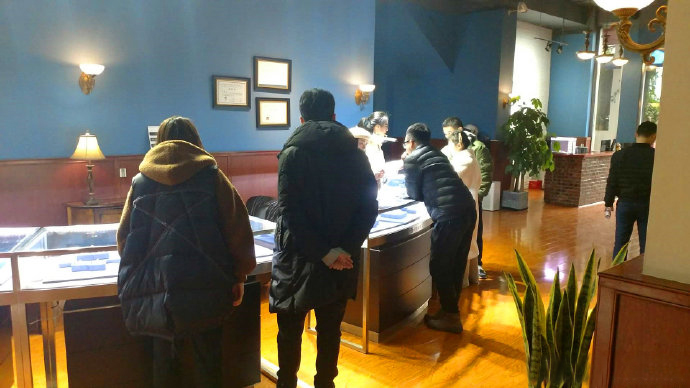 成都钻戒定制品牌哪家好一点,专业的钻戒定制同时兼具原创