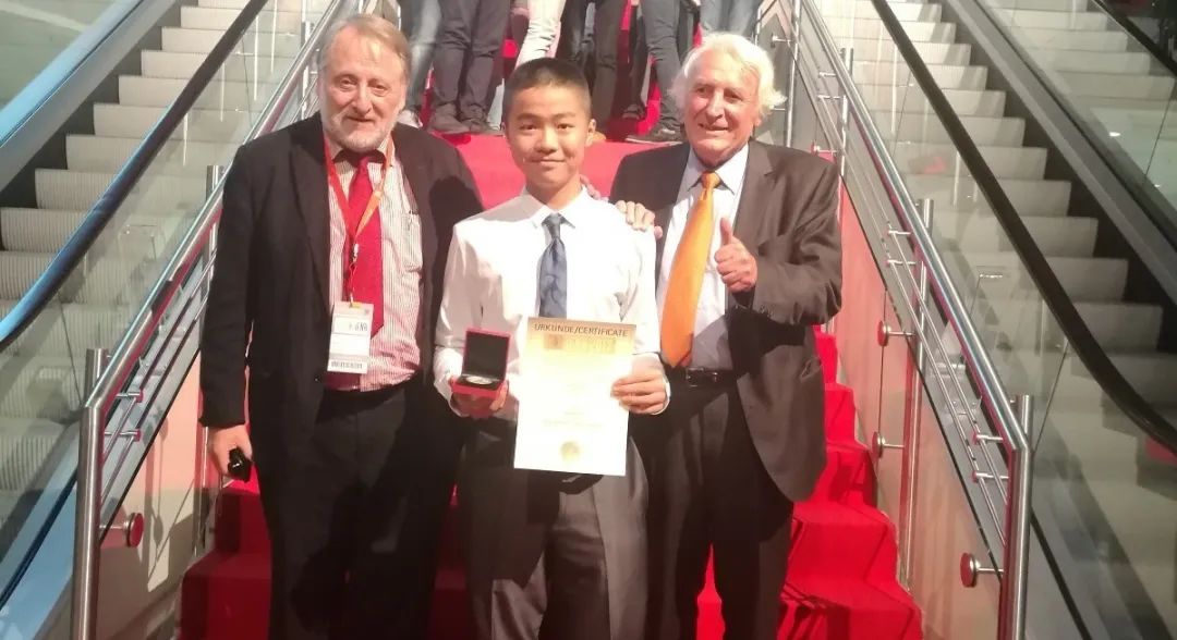 娣卞湷绂忕敯涓2020,绂忕敯涓2020