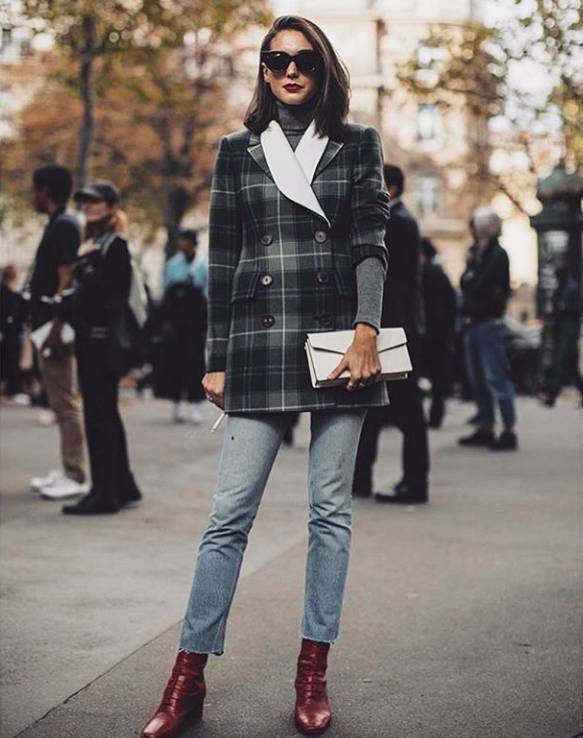 直筒裤短靴是你冬季的穿搭首选吗,冬季穿搭短靴牛仔裤