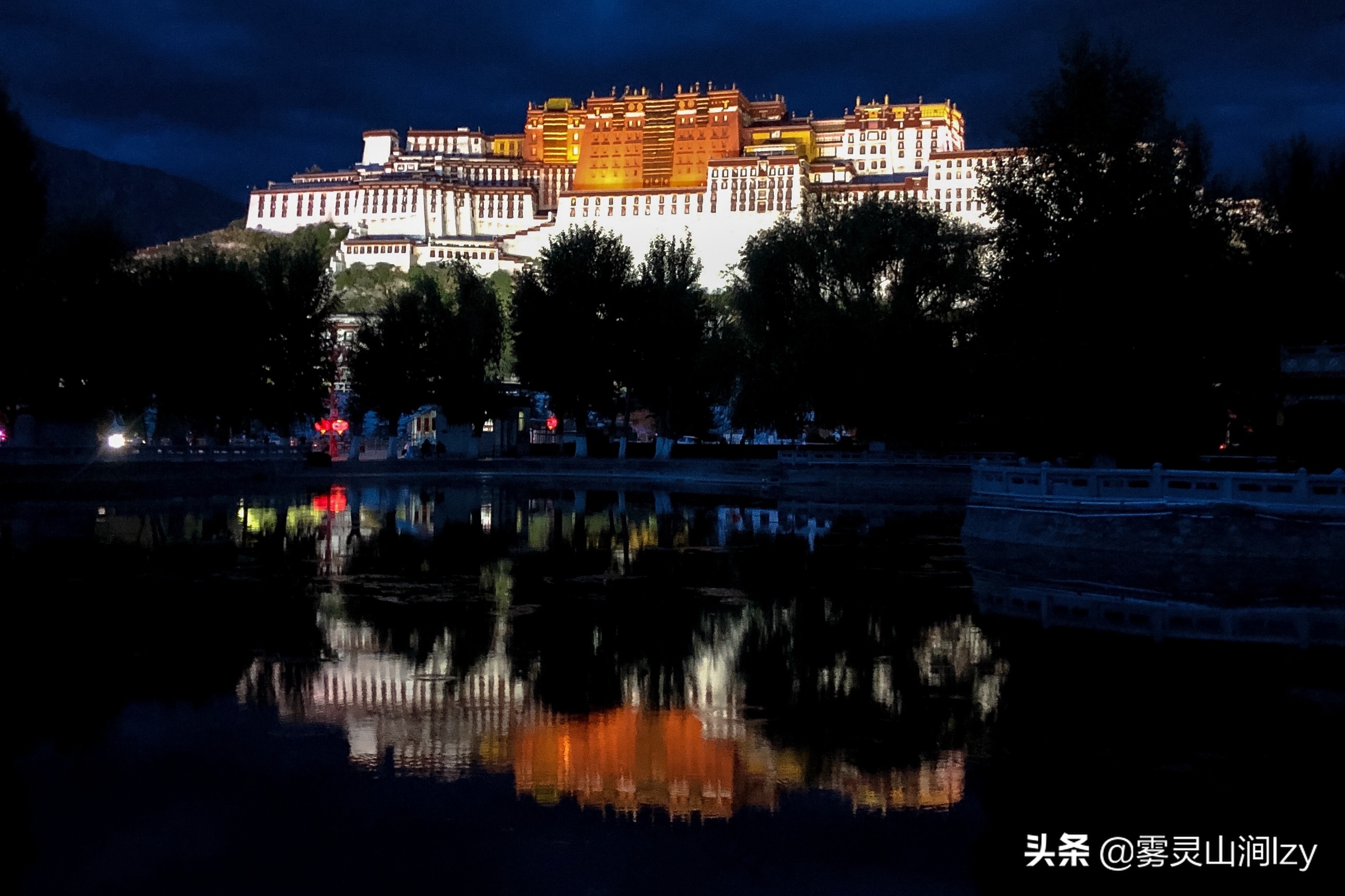 蓝天白云下的雪域高原布达拉宫,蓝天之下日光之城简介