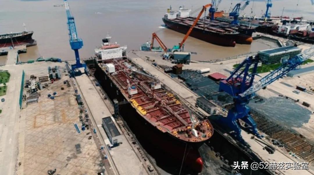 新造的大船怎么下水,刚造好的船是怎么下水的