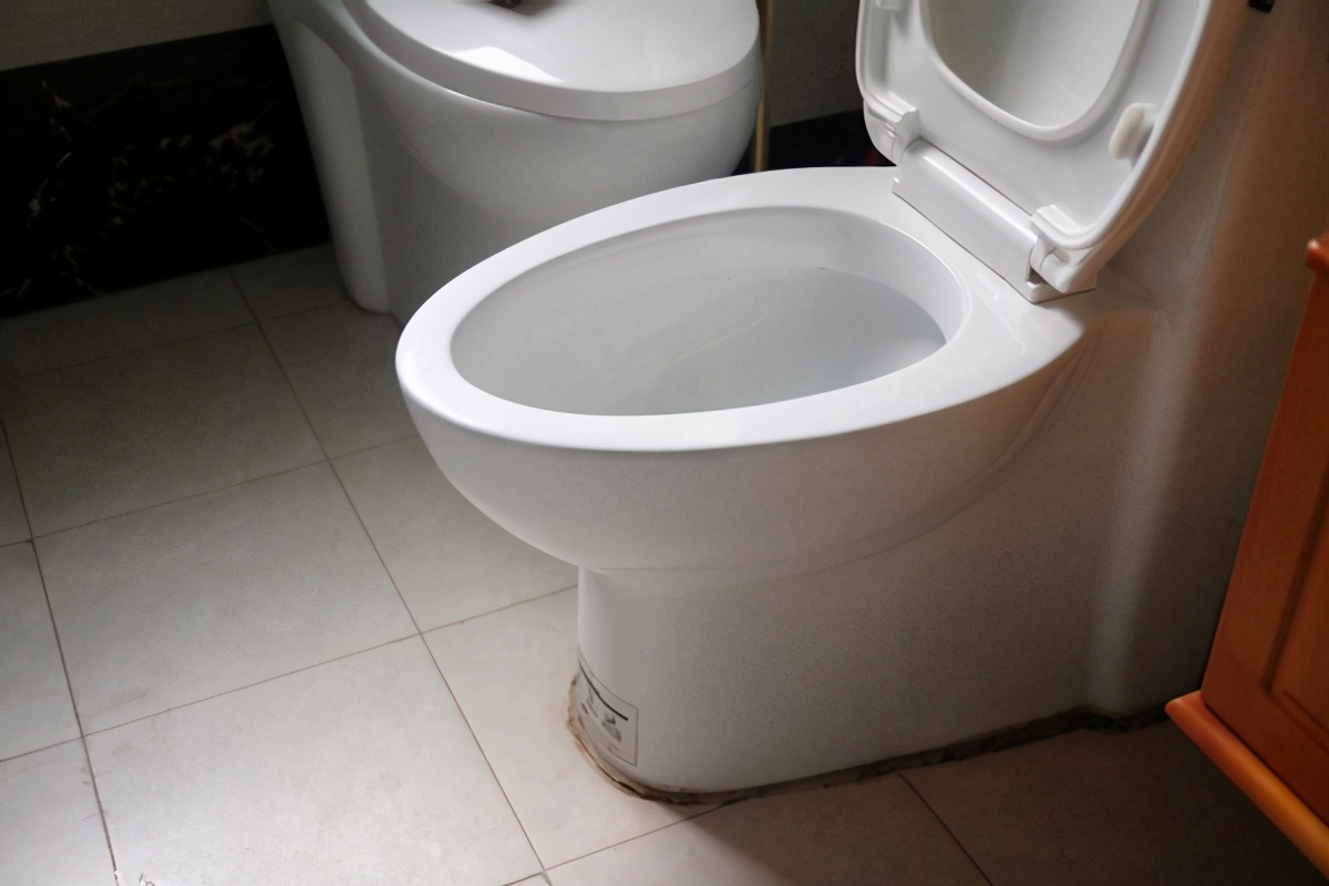 厕所改造增加一个蹲坑,厕所改装蹲厕多少钱