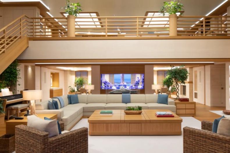 世界第二富豪的海上秘密城堡！走进JeffBezos的最新超级游艇