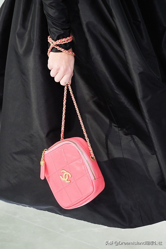 valentino鳄鱼皮女士包,valentino蝴蝶结包包