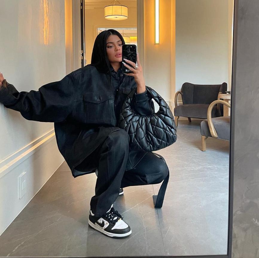 王一博揭露最新“财富密码”！财神爷回归，吴亦凡看了都说顶