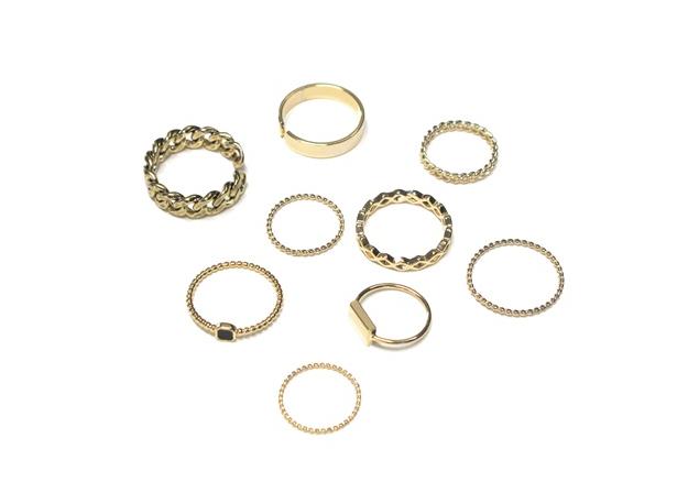 韩国百搭小黑裙的短款,韩国饰品品牌排行榜