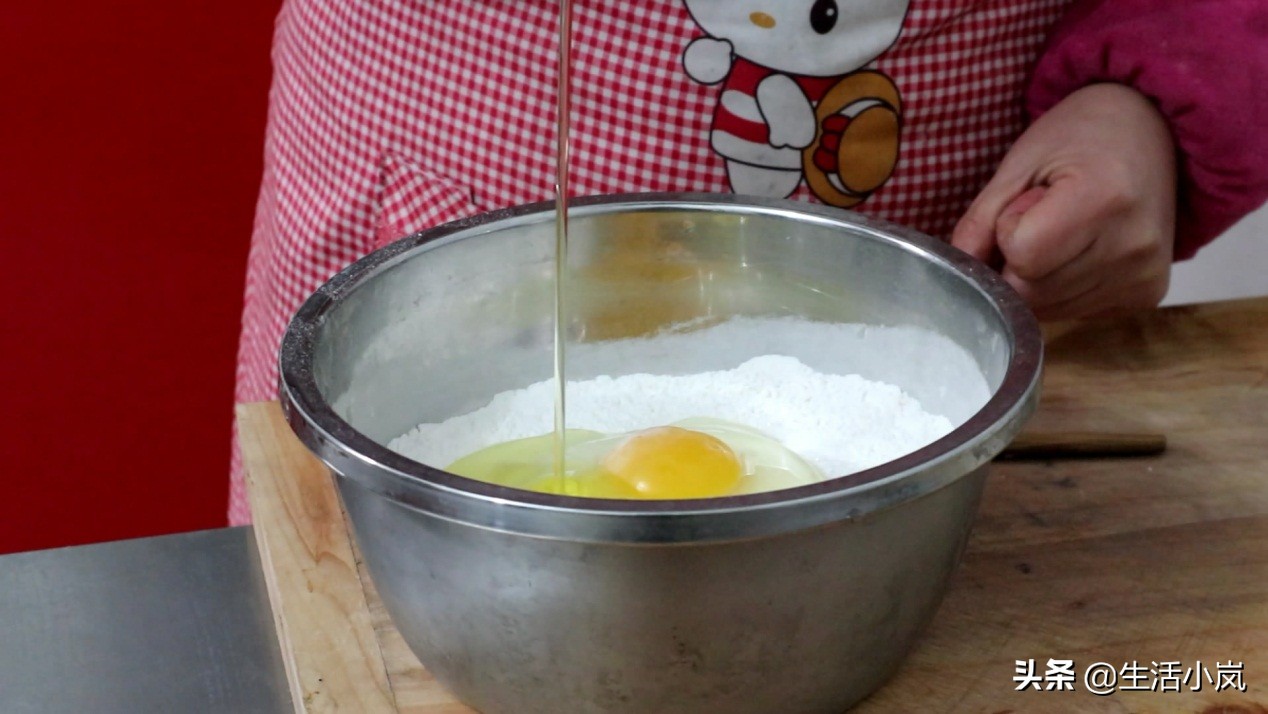 怎么炸软麻花里软外酥,炸出香脆的麻花