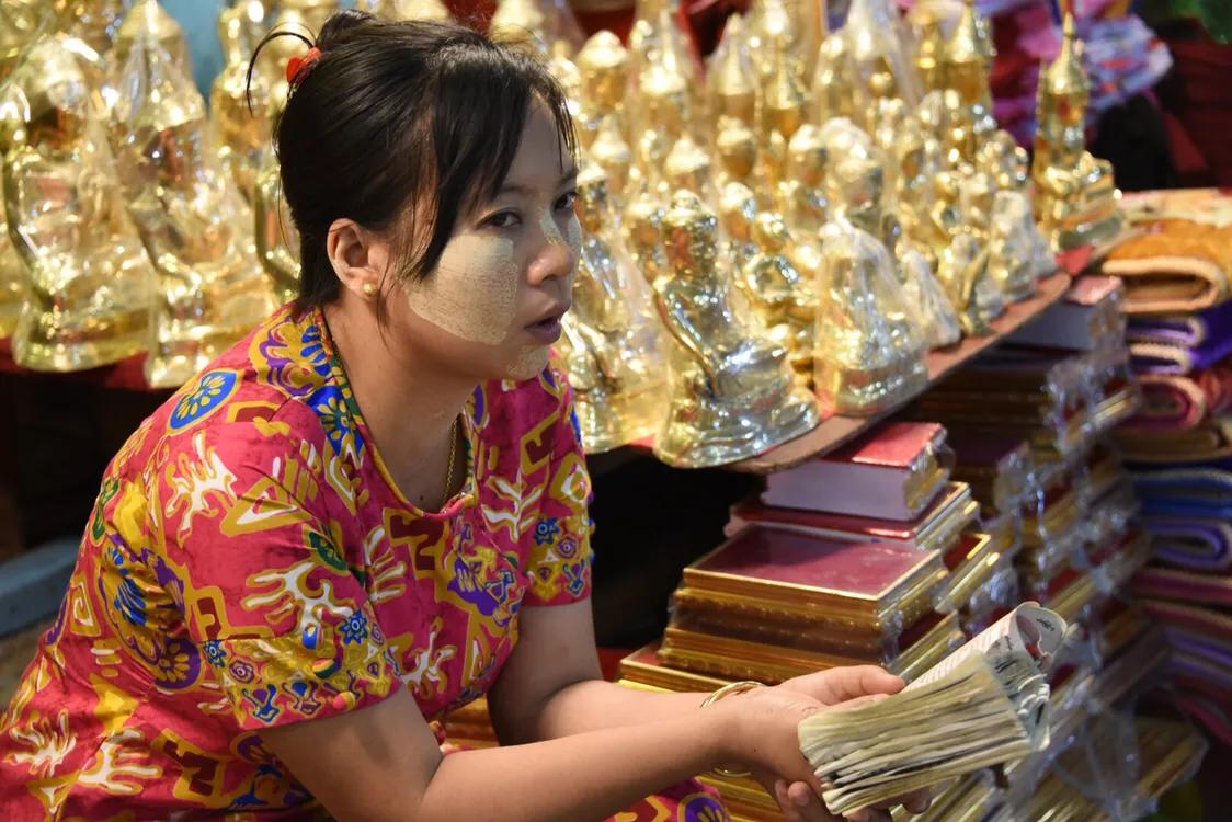 缅甸人为什么要擦老缅粉,缅甸人为啥要擦老缅粉