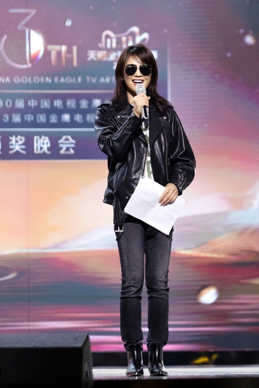 现在不流行露腿了抢着穿保命搭配,今年秋冬不露脚踝才是真时髦