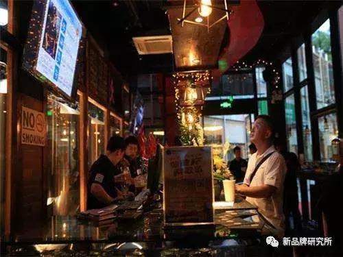 开一家精酿酒馆需要多少设备,开一家精酿啤酒店赚钱吗