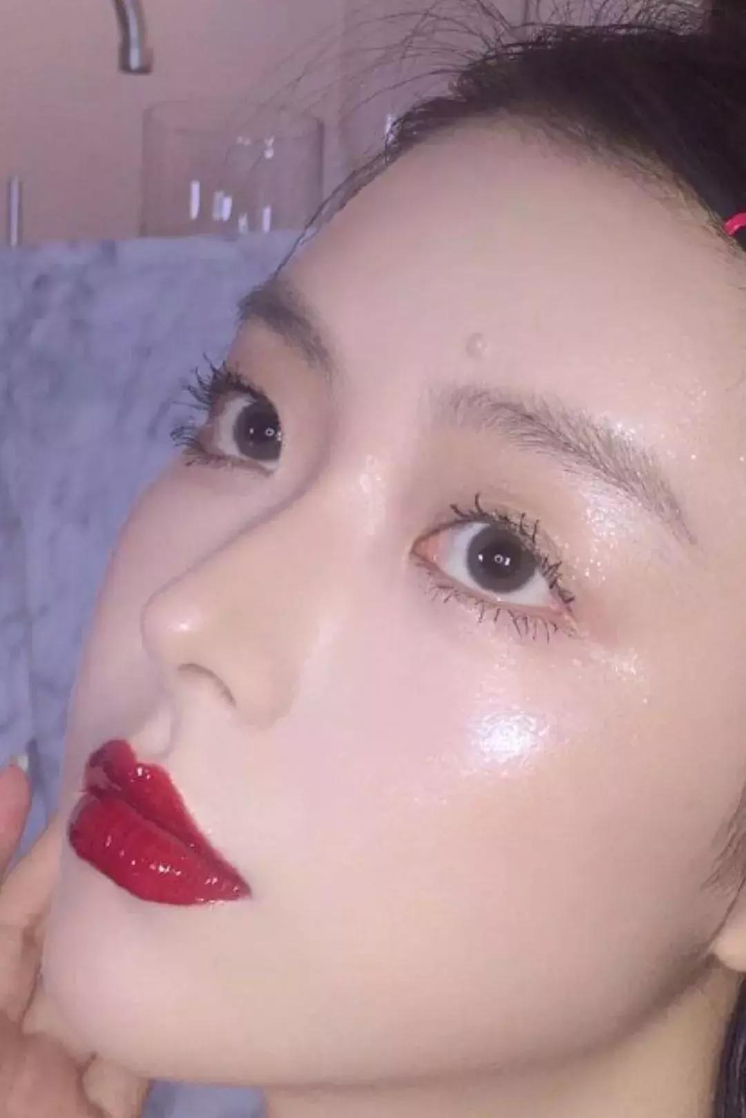 韩佩泉被采访,何蓝逗和韩佩泉