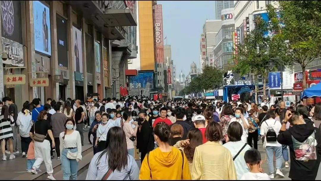 金街乐宾百货,乐宾百货步行街