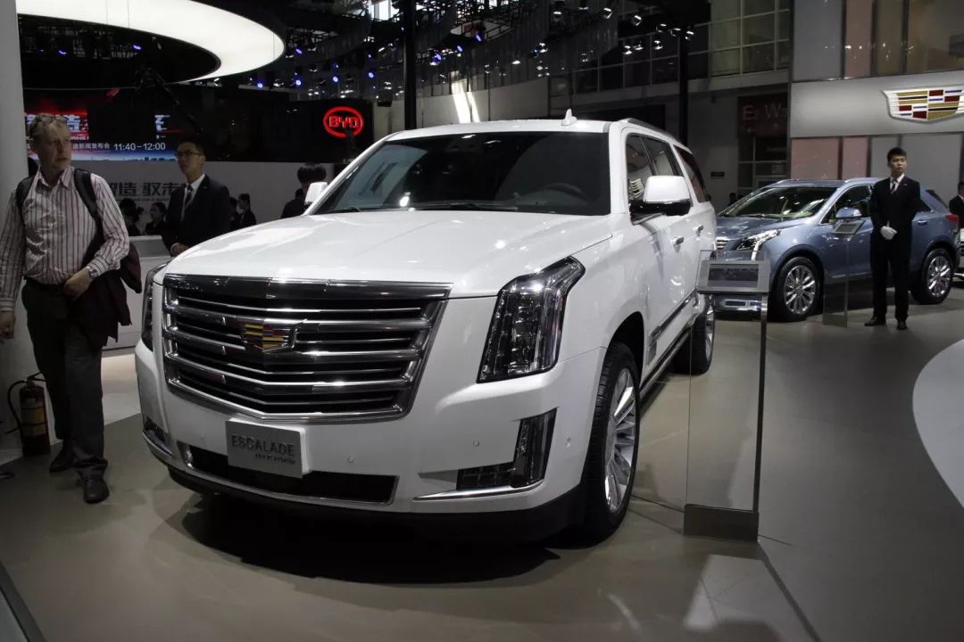 大大大大大汽车中的加特林，折合每平米近10万元的全尺寸SUV豪车