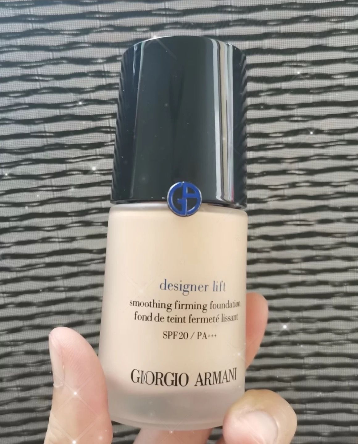 粉底液卡粉浮粉斑驳怎么办,unny粉底液干皮怎么涂不卡粉浮粉