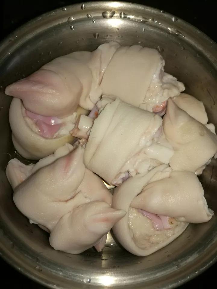 皇后金锅猪蹄秘方及制作流程,皇后金锅猪蹄做法