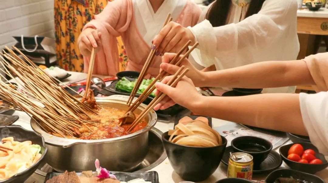 探店屋头串串,探店成都味道