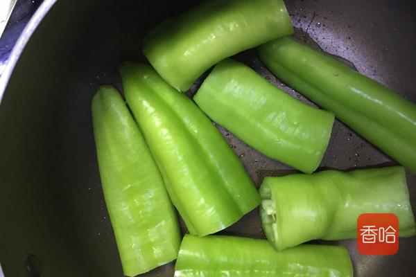 不辣的青椒怎么吃好吃,青椒怎么做孩子才爱吃