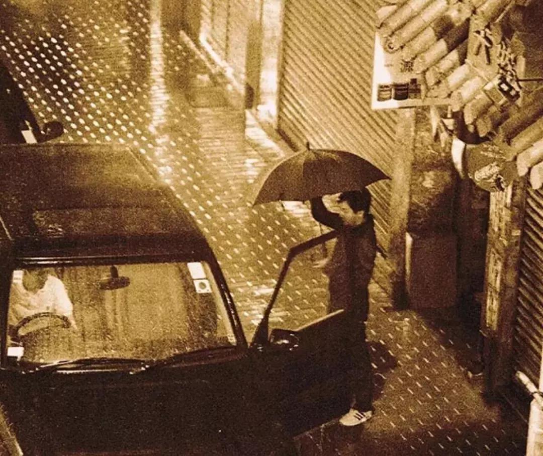 他是张国荣的一生挚爱，至今守着哥哥的骨灰孤独一人