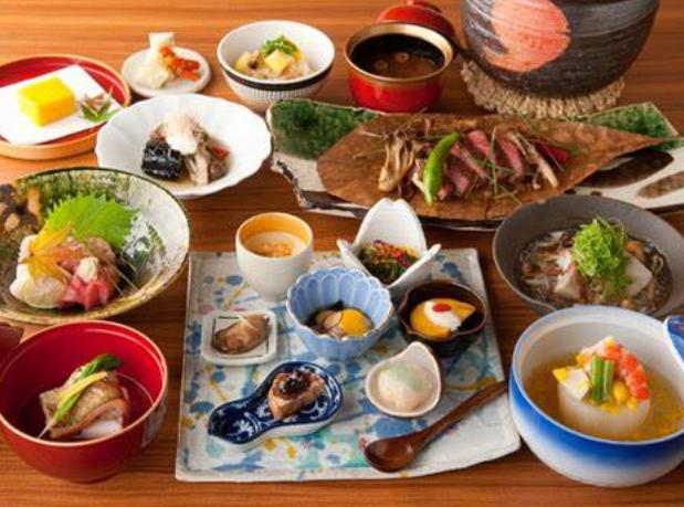 战后的日本昭和时期,昭和时代发生了什么大事