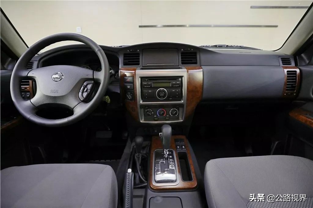 途乐y61和丰田lc79谁更厉害些,丰田lc76与途乐y61谁更强