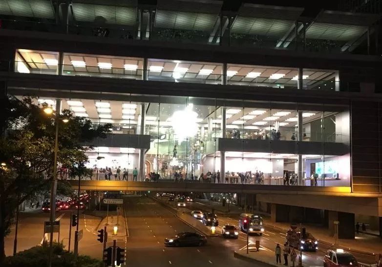 陈冰：香港多起枪械案深思不寒而栗