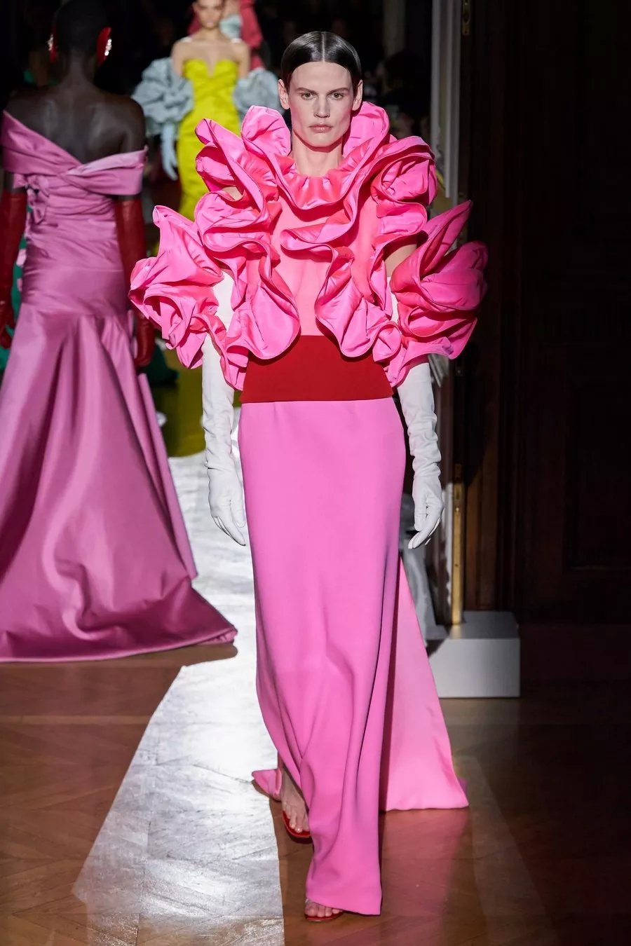 2020巴黎秋冬高定时装周完整版 (2019年春夏巴黎高定时装周)