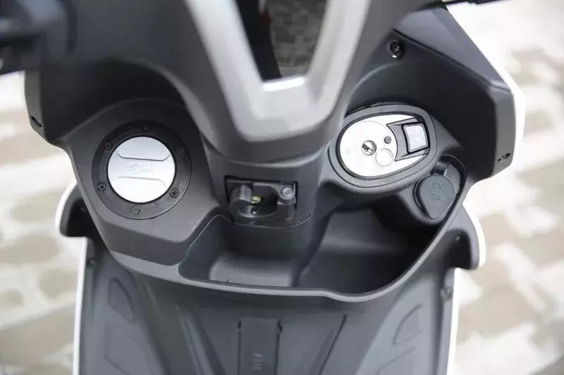 三阳fnx踏板摩托车全系列,三阳最新款150踏板摩托车测试