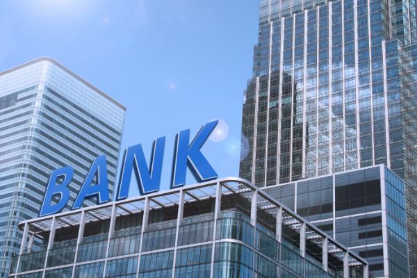 银行柜面经理服务态度差原因剖析,银行柜员服务态度不好找谁