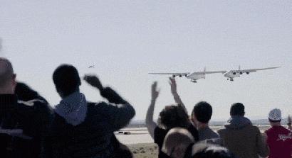 28个轮胎的客机,世界上最大的飞机16个发动机