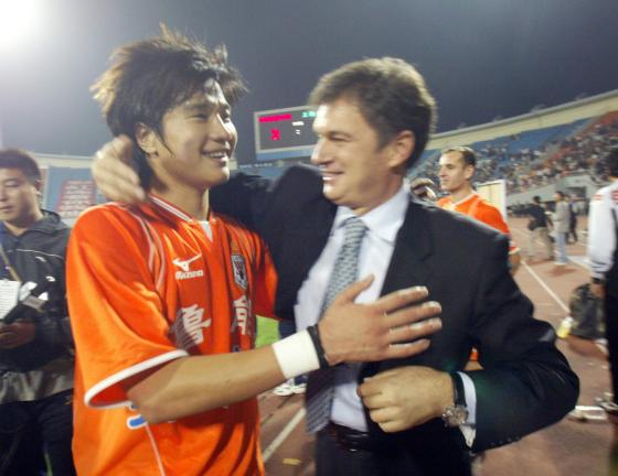 山东鲁能大连实德2006足协杯,2004年中超大连实德1:0山东鲁能