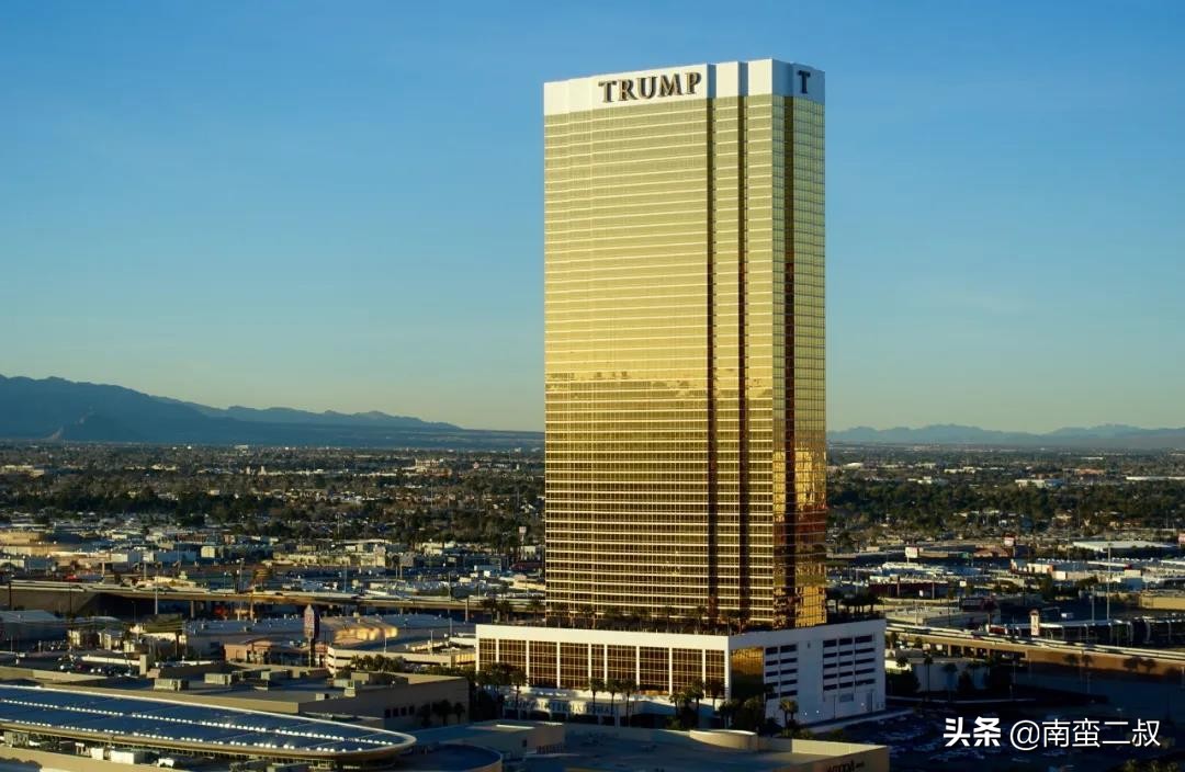 芝加哥特朗普国际大厦酒店的特点,芝加哥伊利诺伊州特朗普大厦