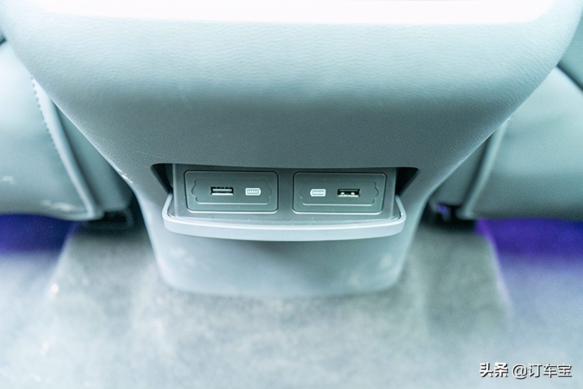 北汽新能源纯电suv汽车价格,新能源纯电suv极狐6座