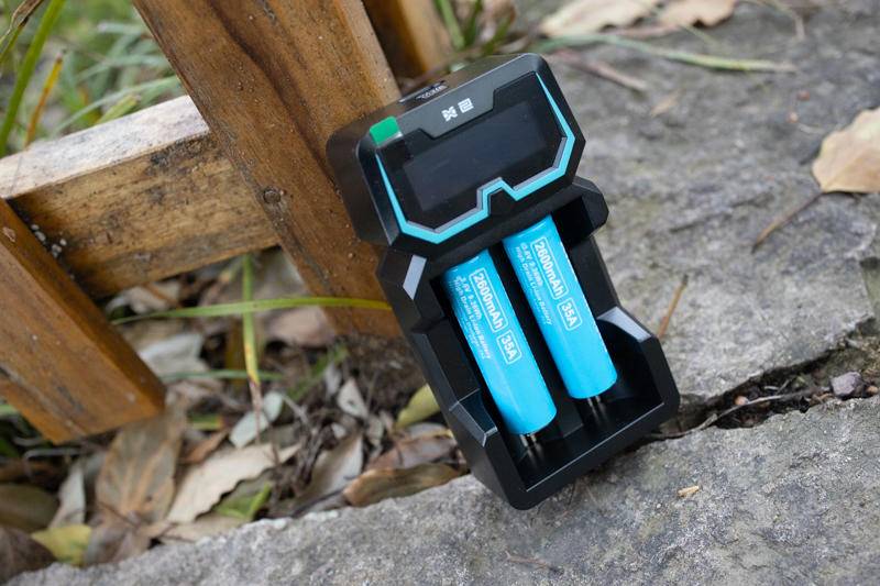 强光手电用18650电池充电器,家用充电锂电手电筒大全