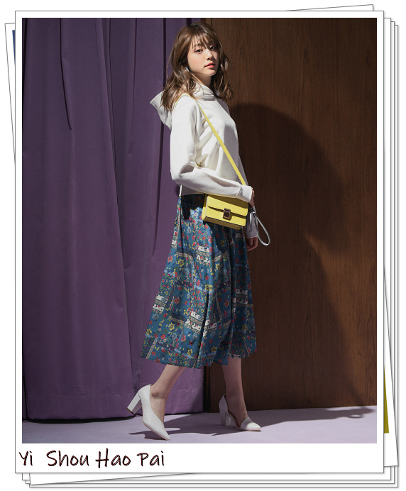 十种颜色卫衣搭什么裤子才好看,连帽卫衣穿搭配色技巧