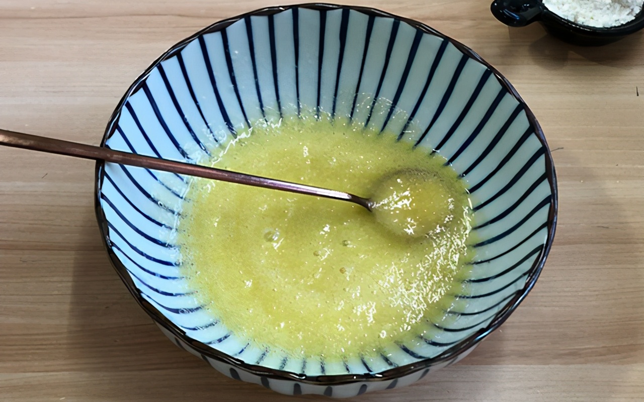 用普通面粉做饼干最简单做法,喜欢吃面粉的要收藏教你做脆饼