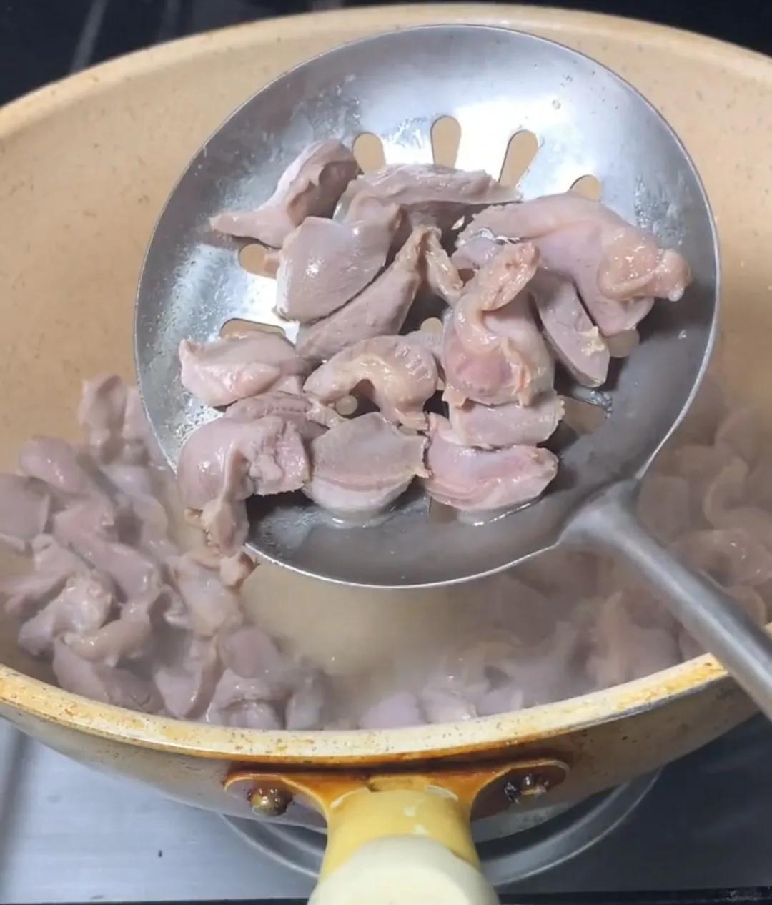 好吃的爆炒鸡胗私藏美食大分享,孜然爆炒鸡胗家常做法大全