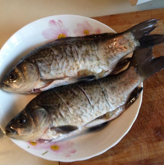 怎样才能做出美味的鲫鱼汤,这才是鲫鱼汤的真正做法