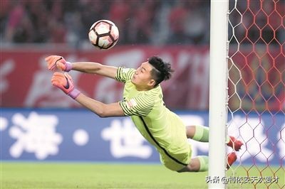 北京足球历任球员,北京球员打野球