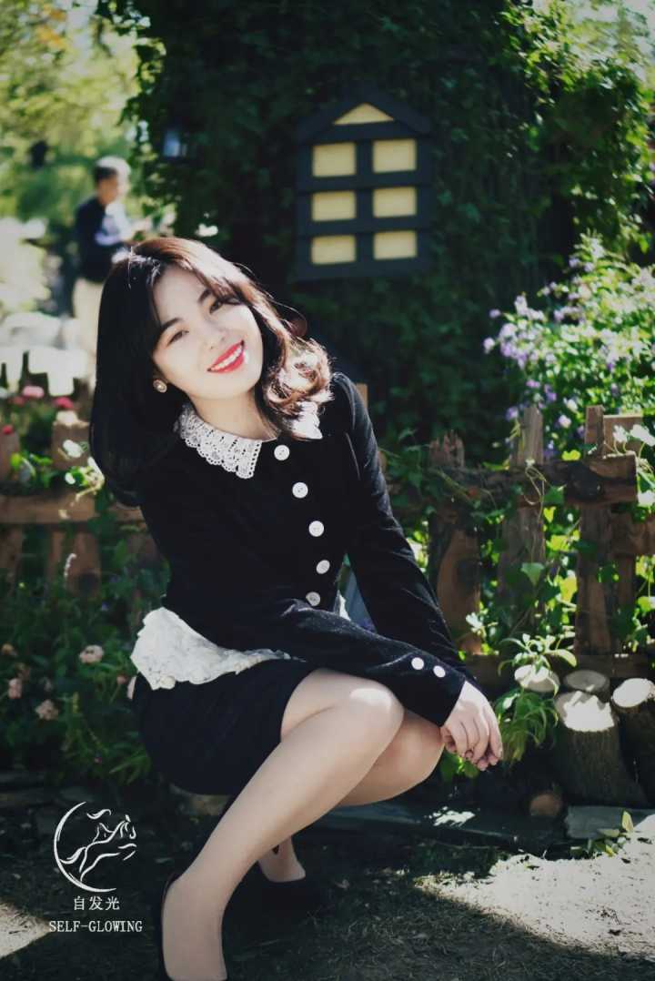 素人改造：身高1米5的“包子脸”微胖女孩，如何美出“高级感”？