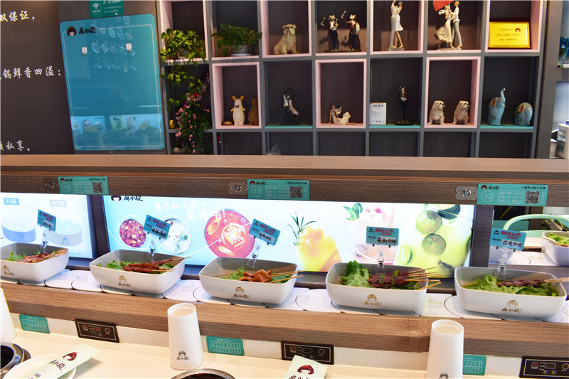 麻小旋回转小火锅一个人多少钱,旋转小火锅一元一串加盟分析