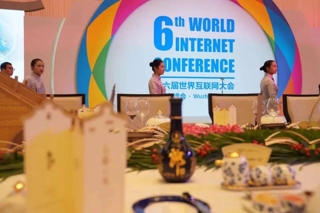 青花郎飞天对比,青花郎投粮