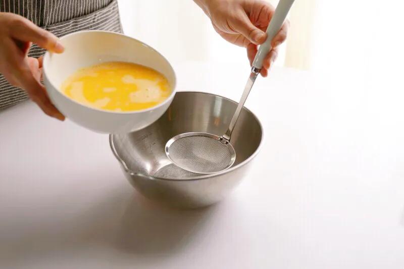 布丁蛋羹的做法视频,带盖蒸煮布丁式蛋羹