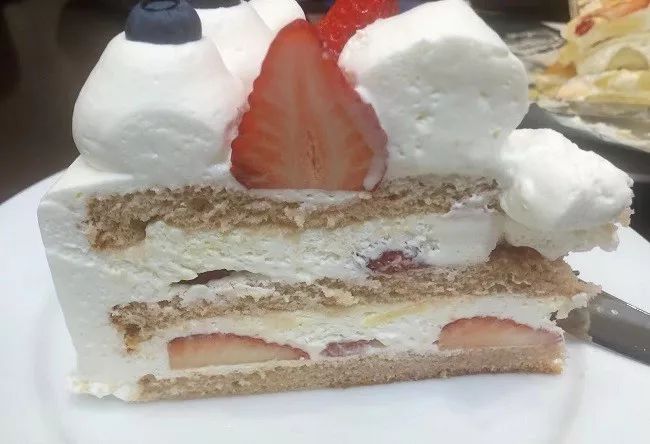 一碰就塌，禁止拍照：这家网红蛋糕店没有少女心