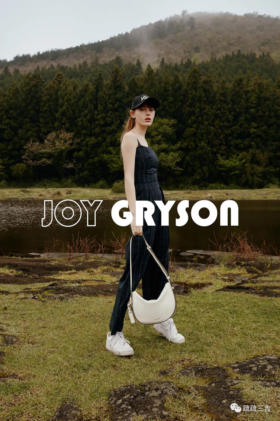 韩剧小女孩背个斜挎包,小众轻奢女士包袋