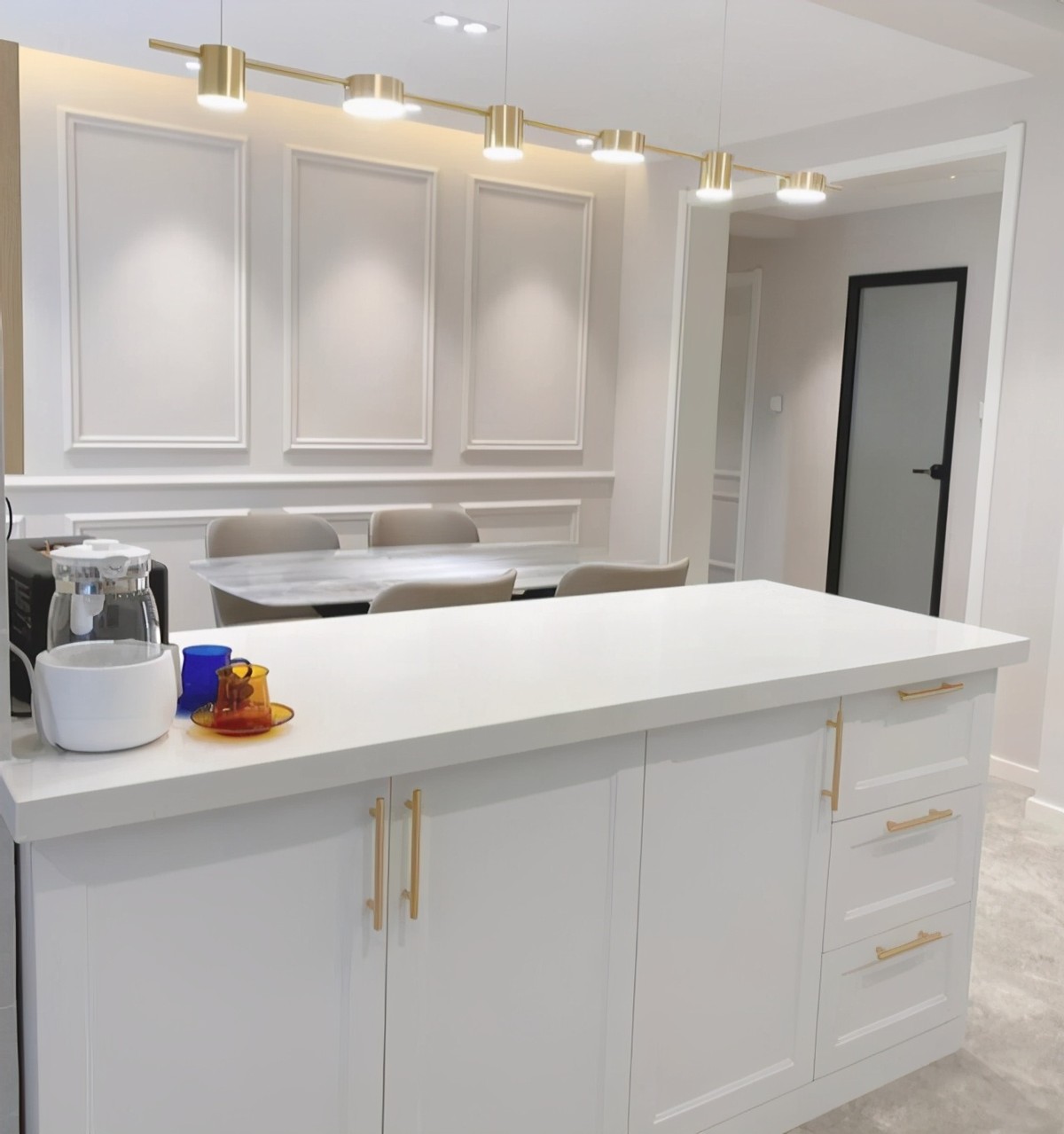 客厅石膏线装修怎样增强立体感,石膏线装饰层次感十足