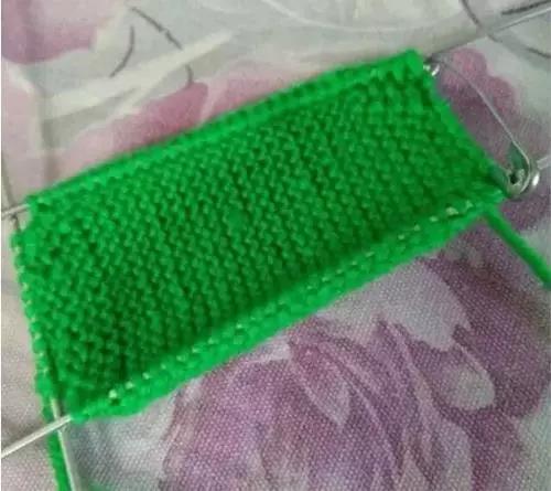 简单婴儿靴子毛线鞋,可爱款钩针宝宝鞋