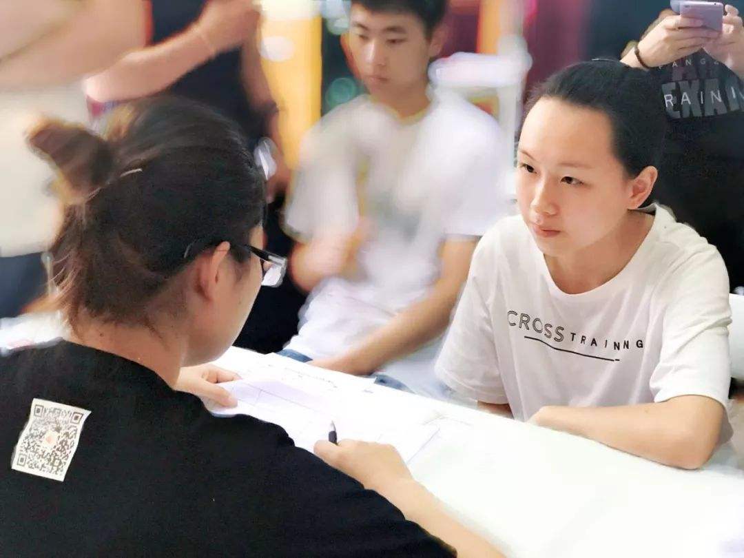 英语翻译专业可以当老师吗,专业英语翻译前途