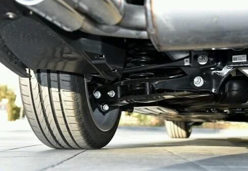 宝马320li大约多少钱,最新宝马320li真不值得买吗