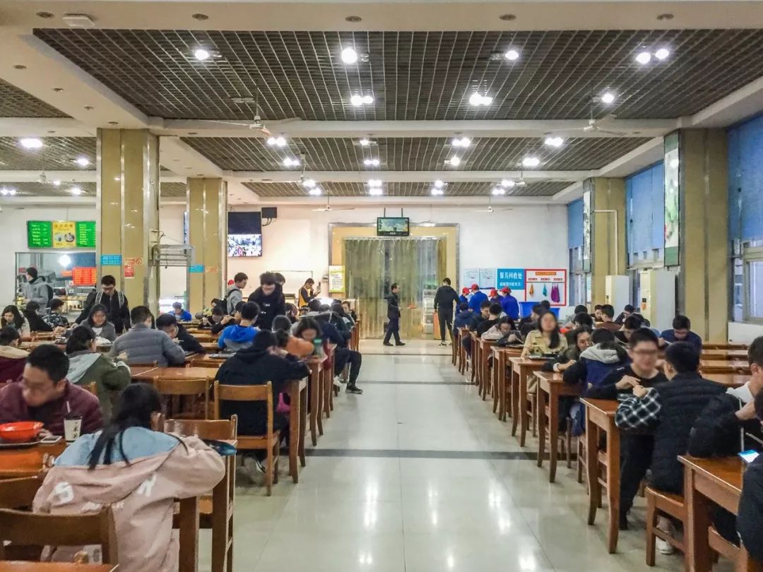 终于来了！武大超全吃货攻略，带你吃遍武汉大学