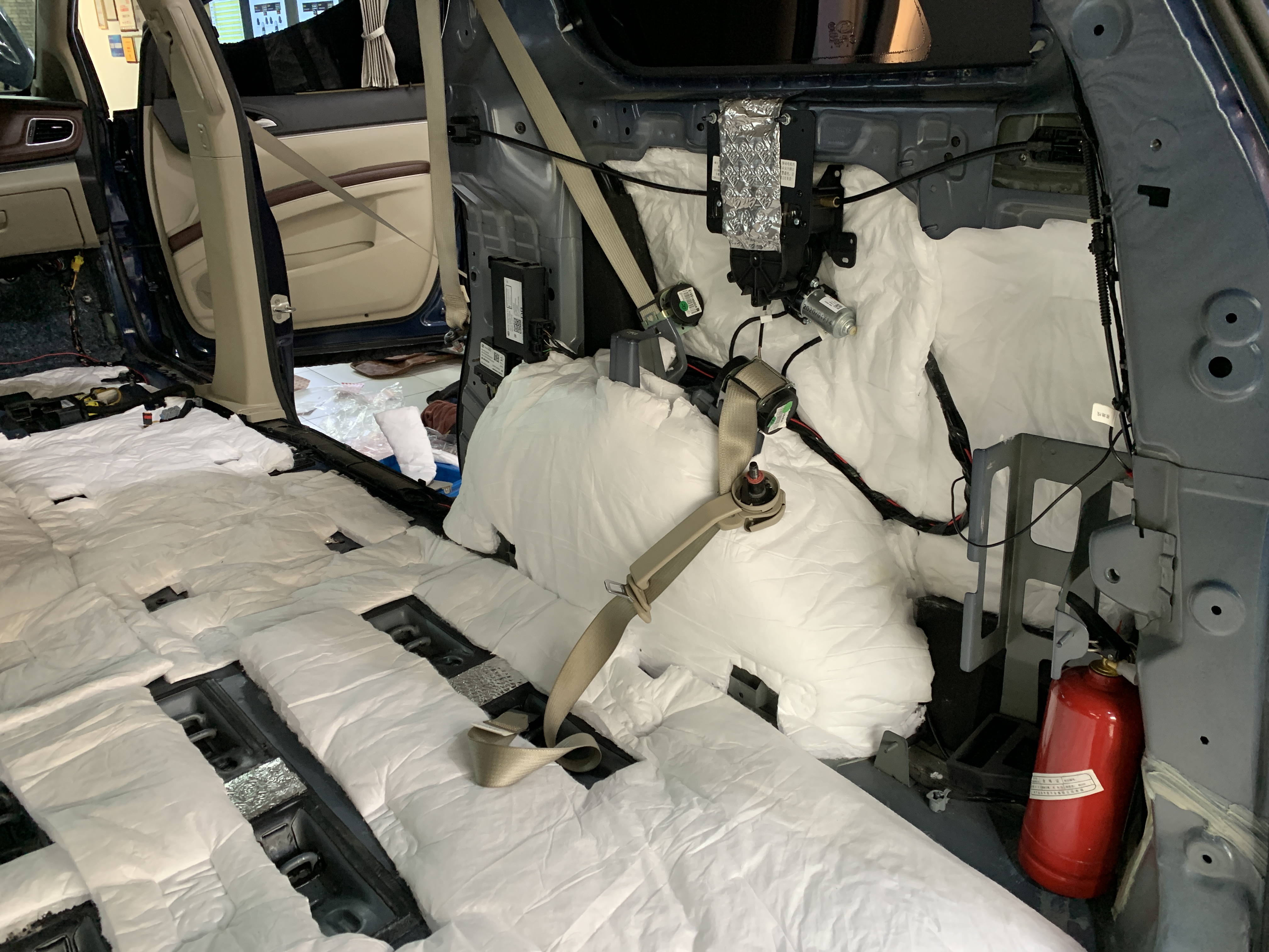 北京别克gl8隔音改装,上海别克gl8隔音